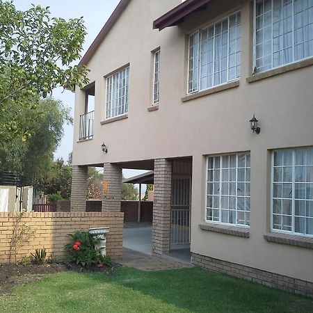 De Zevende Hemel Guesthouse 세쿤다 외부 사진