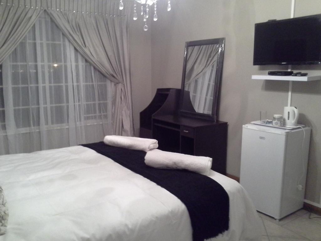 De Zevende Hemel Guesthouse 세쿤다 외부 사진
